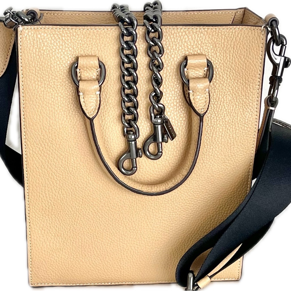 Coach X Special Edition Observed By Us Dylan Leather Tote w/Gunmetal - Picture 3 of 16